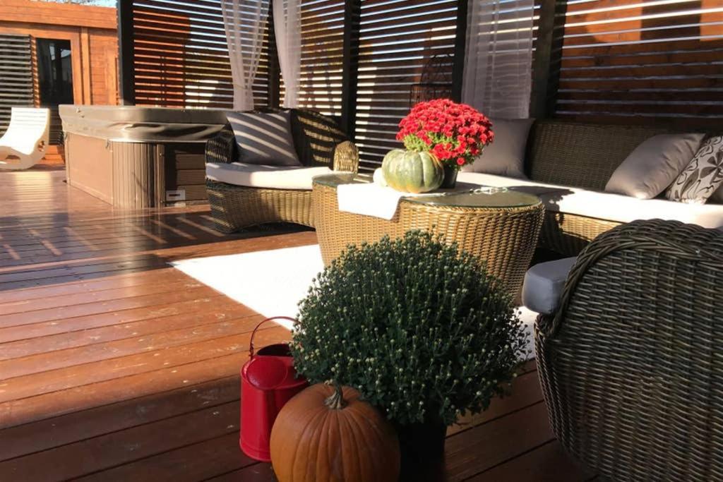 Orchardhouse Farmhouse, Wellness Chrast  Екстер'єр фото