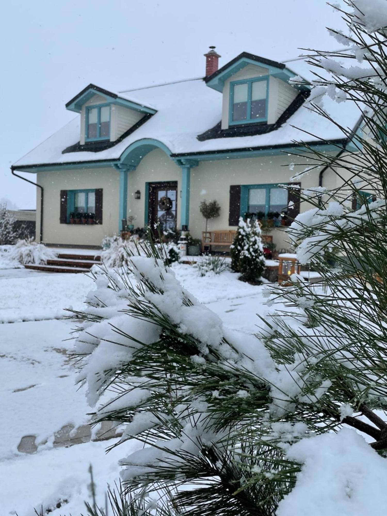 Orchardhouse Farmhouse, Wellness Chrast  Екстер'єр фото